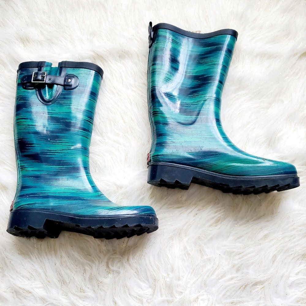 Chooka blue zig-zag print rainboots